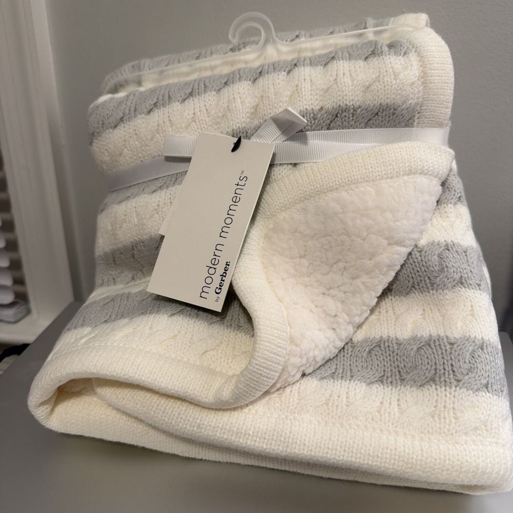 Modern Moments by Gerber Baby Boy Girl Gender Neutral Soft Cozy Ivory Blanket